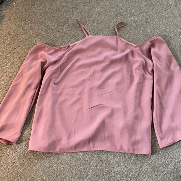 Women’s blouse - Picture 1 of 1